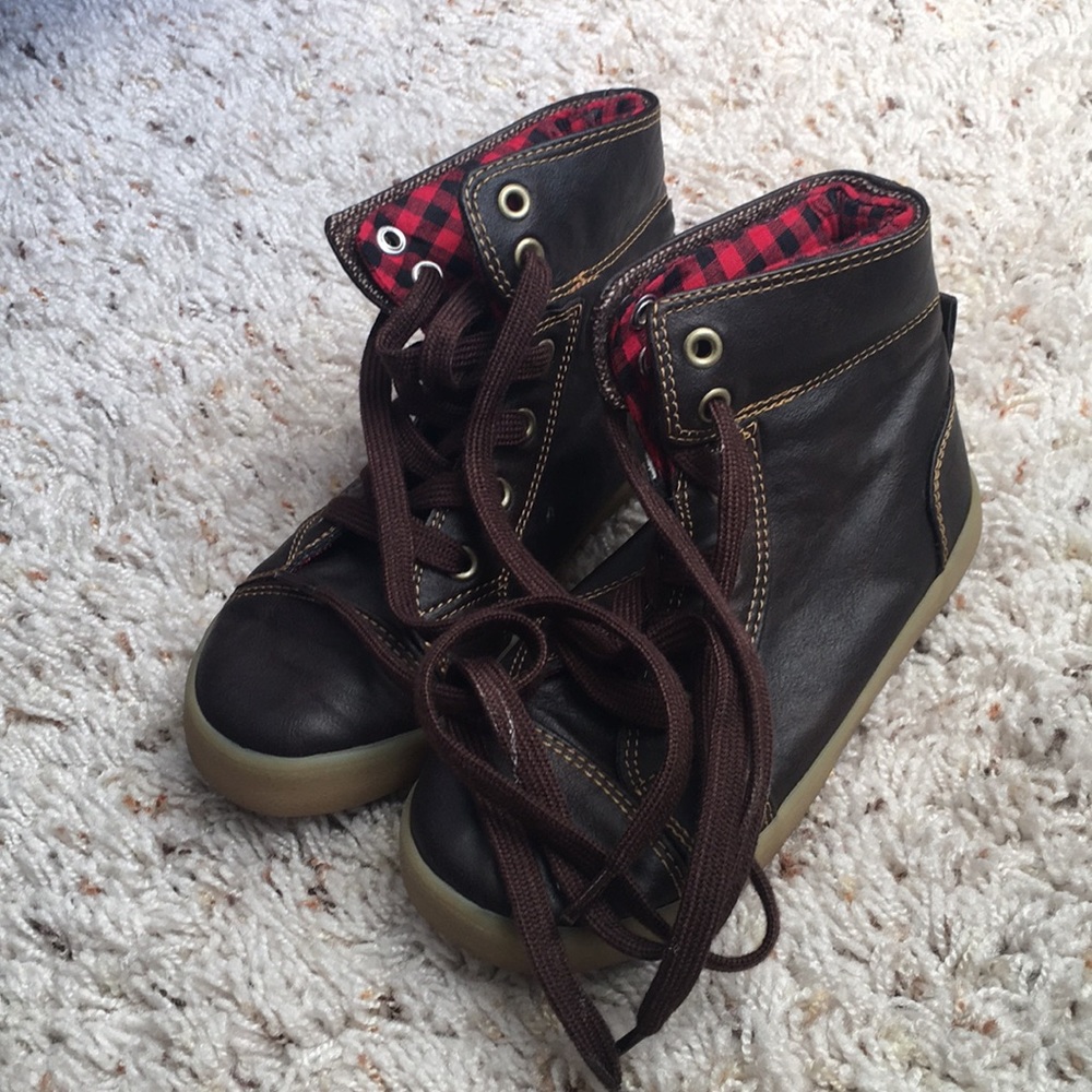 🎉HP🎉 Boys Gap Hightop Boots